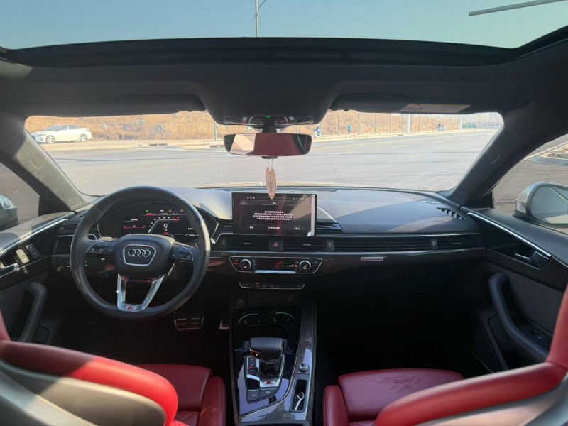 石家庄23年奥迪S57