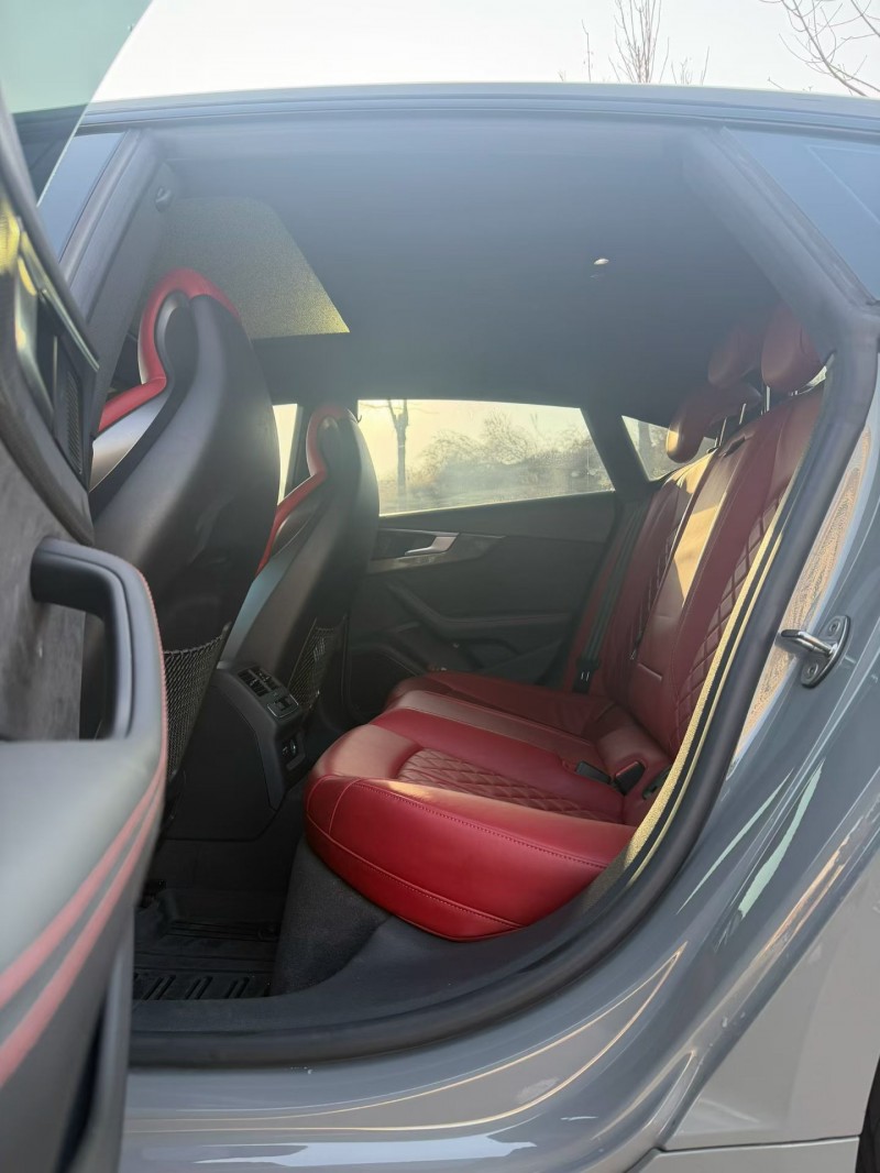 石家庄23年奥迪S58