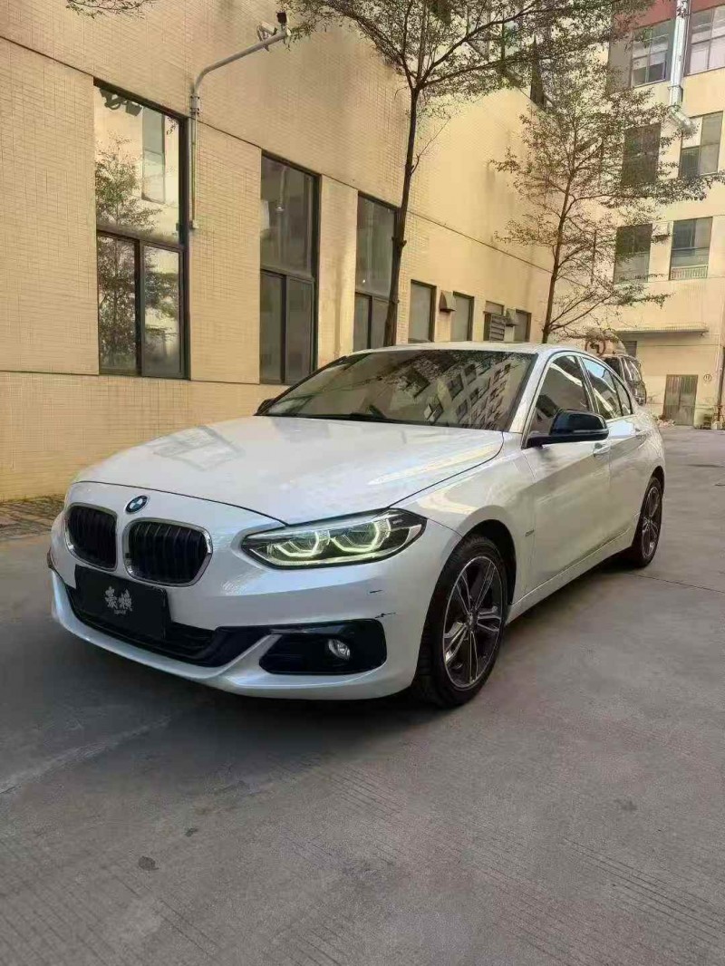 湛江18年宝马1系2