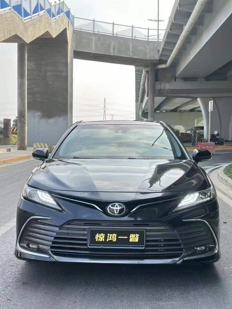 广州22年丰田凯美瑞1