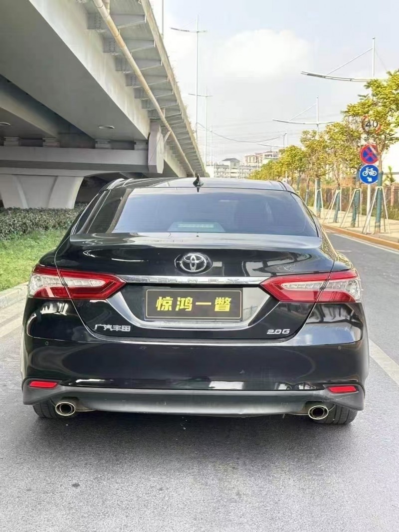 广州22年丰田凯美瑞9