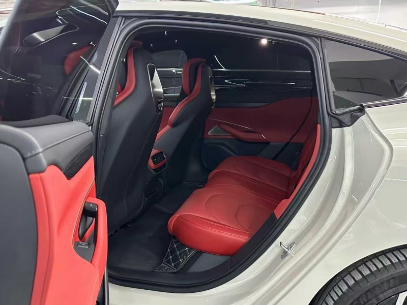 深圳24年小米SU76