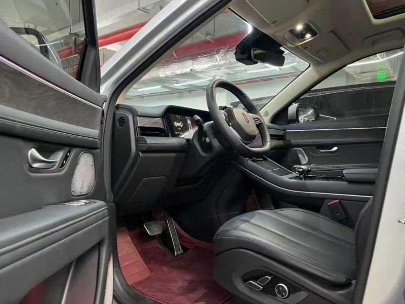 深圳23年华为智选问界4