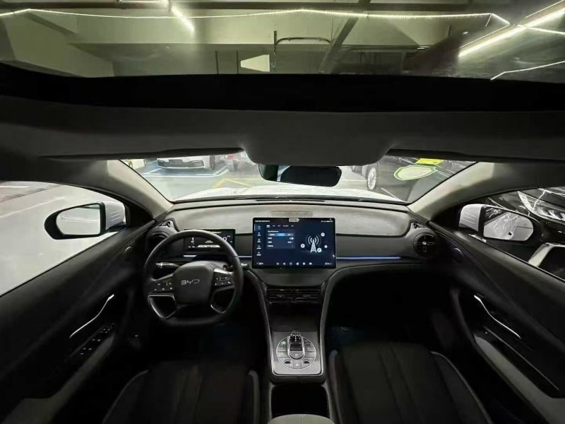 深圳25年比亚迪海狮5