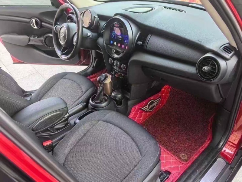 唐山17年宝马迷你7