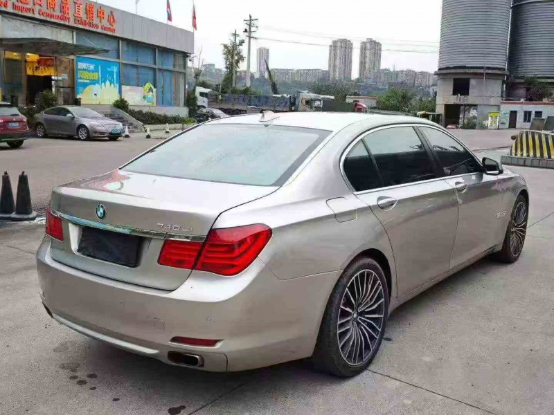 重庆12年宝马7系7