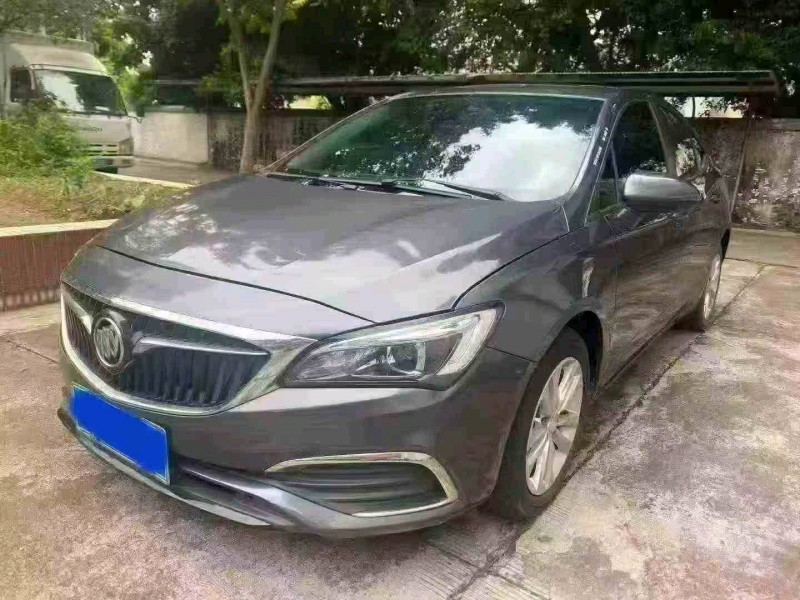 汕头18年别克威朗2