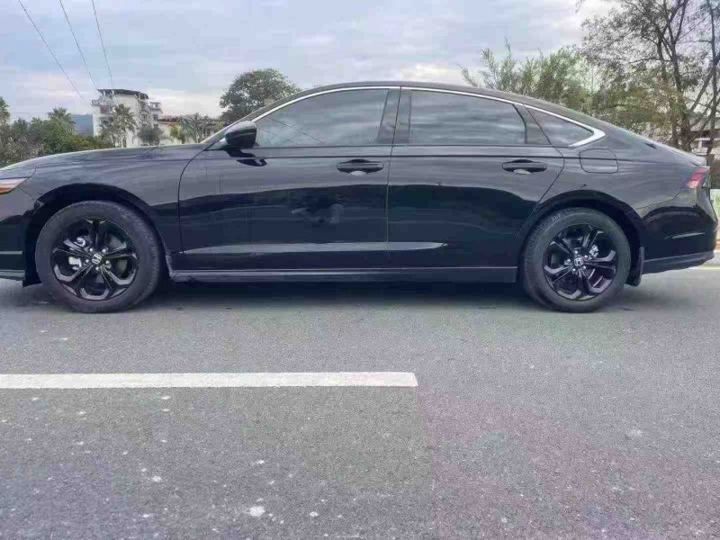 福州25年本田雅阁6