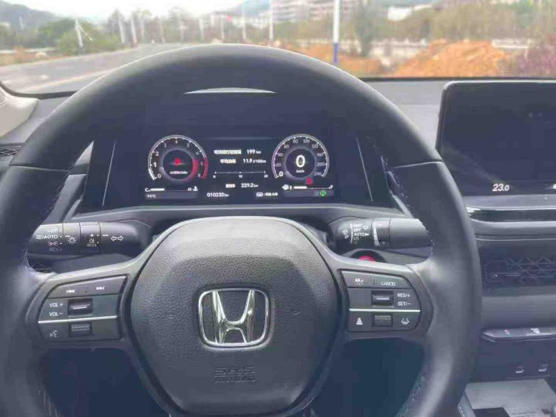 福州25年本田雅阁9