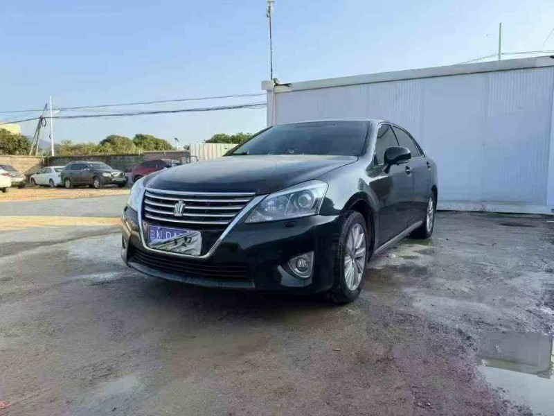 佛山13年丰田皇冠2