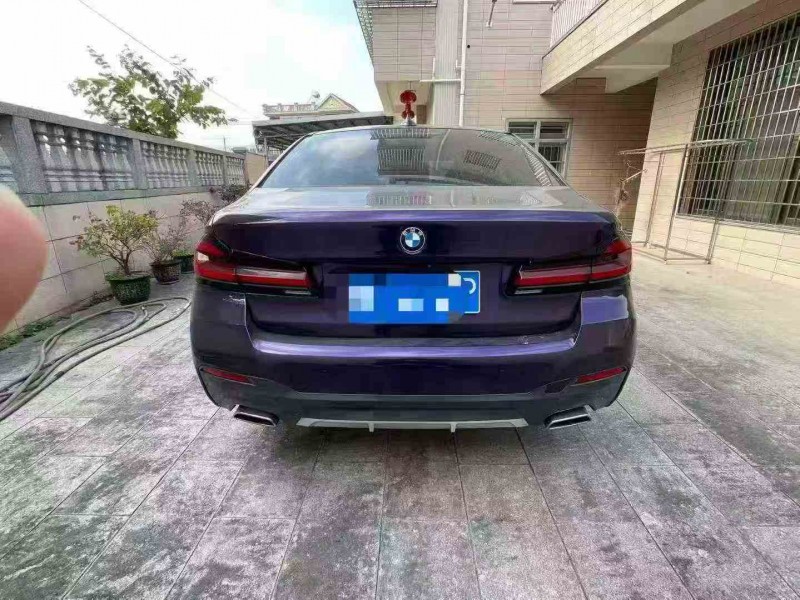 张家界23年宝马5系8