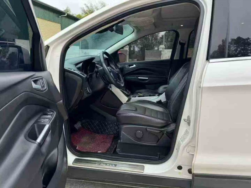 深圳16年福特翼虎6