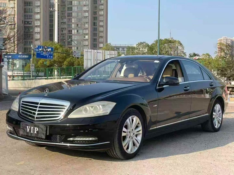 连云港13年奔驰S3