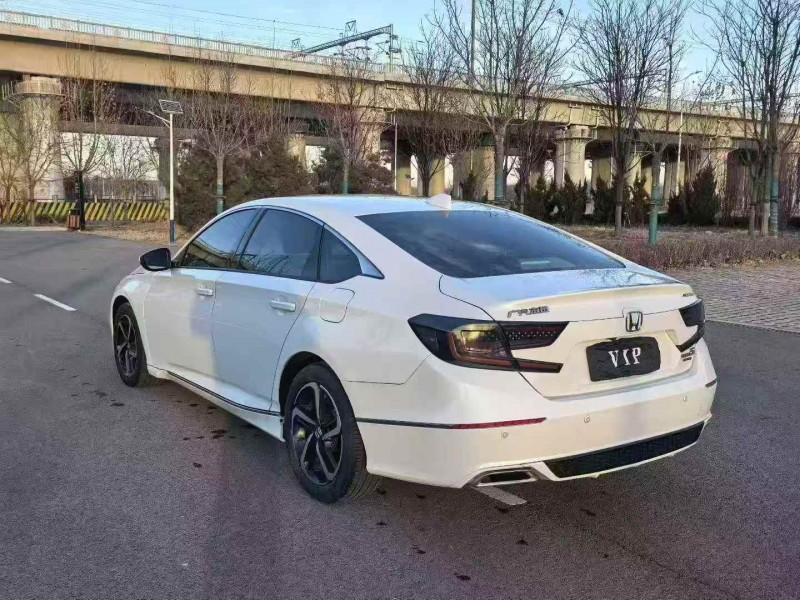 天津21年本田雅阁9