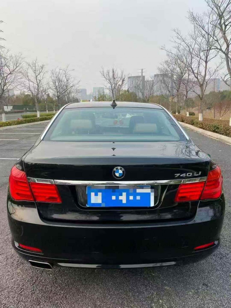 连云港11年宝马7系9