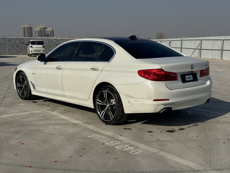 新乡18年宝马5系7