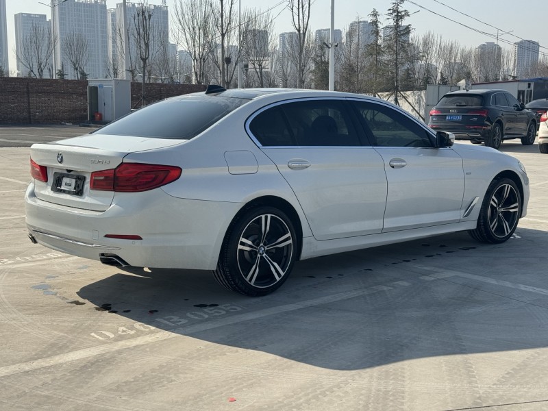 新乡18年宝马5系9