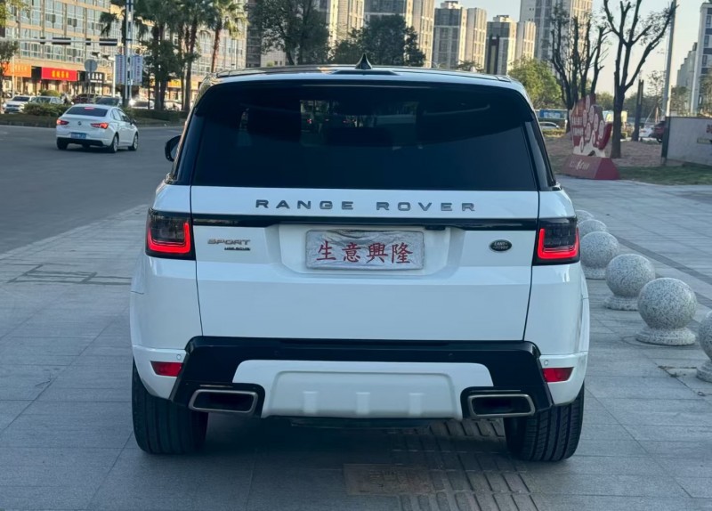 广州18年路虎揽胜运动8