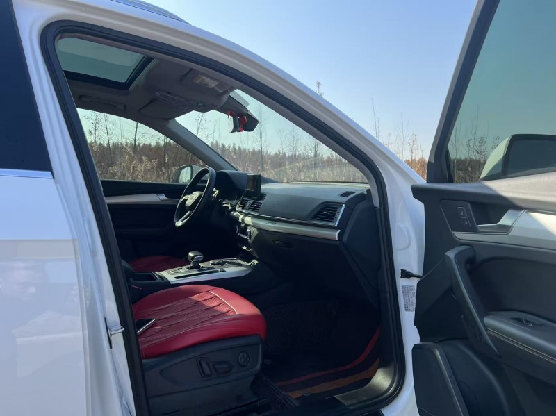 盐城20年奥迪Q56