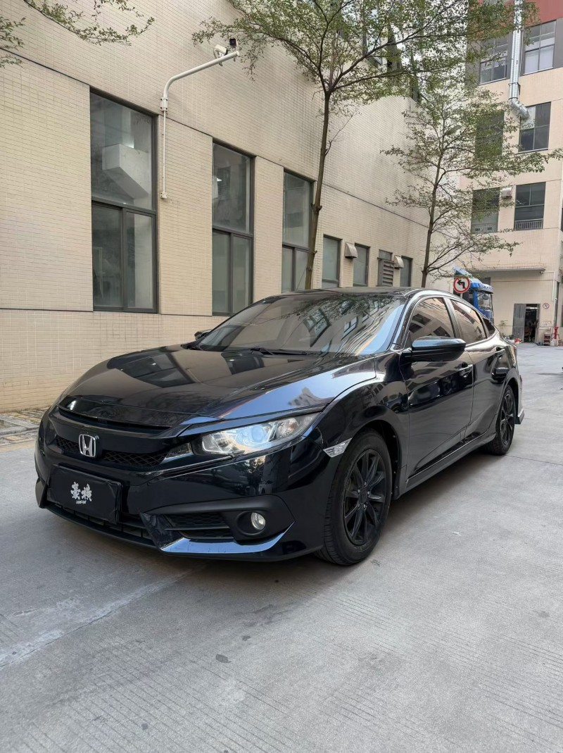 佛山18年本田思域3