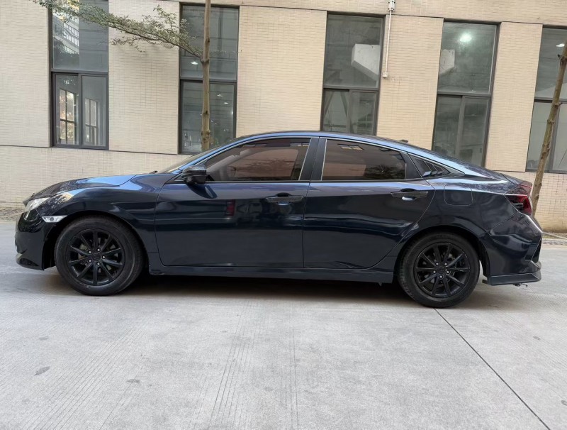 佛山18年本田思域4