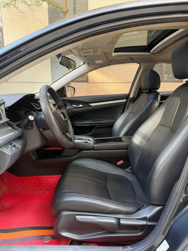 佛山18年本田思域6