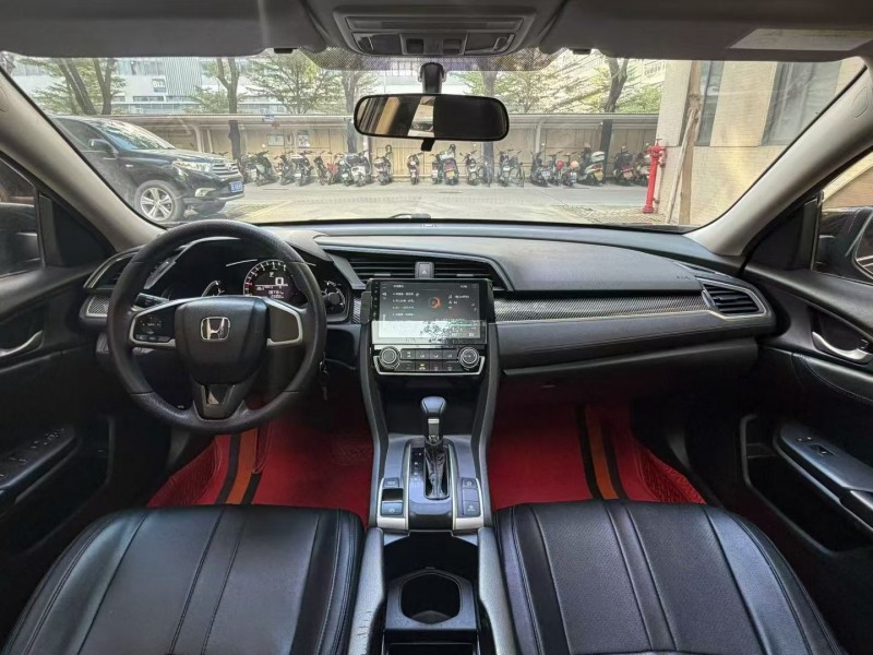 佛山18年本田思域8