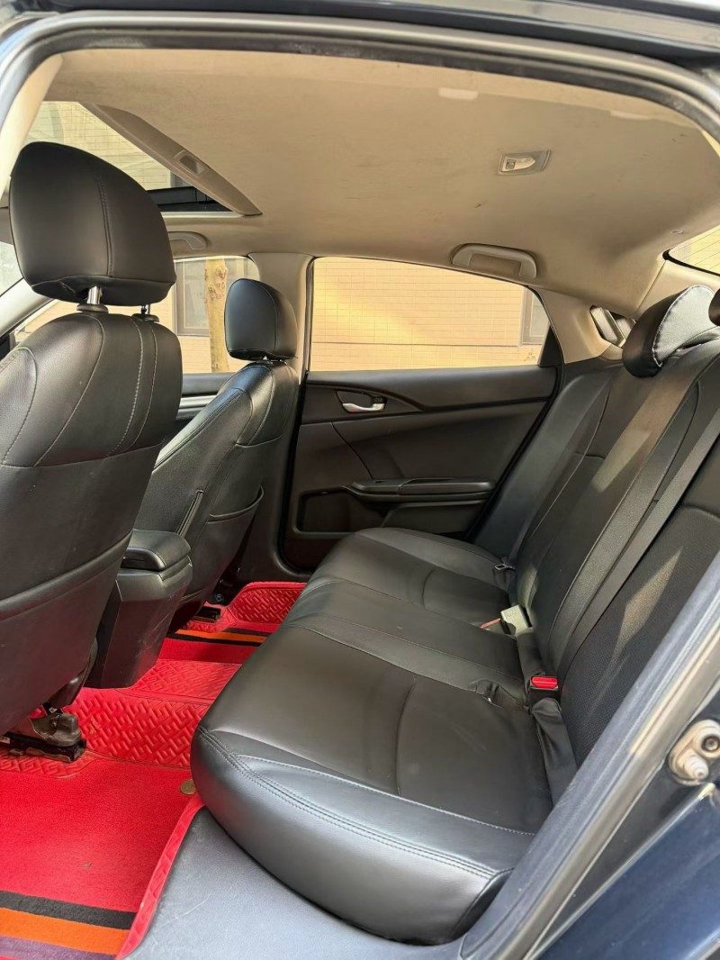 佛山18年本田思域9