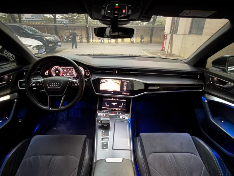 佛山19年奥迪A6L8