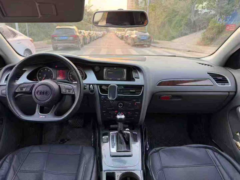 南宁10年奥迪A4L5