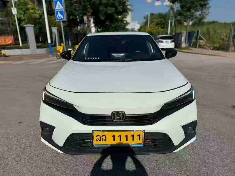 南宁23年本田思域1