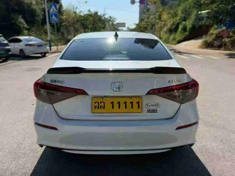 南宁23年本田思域9