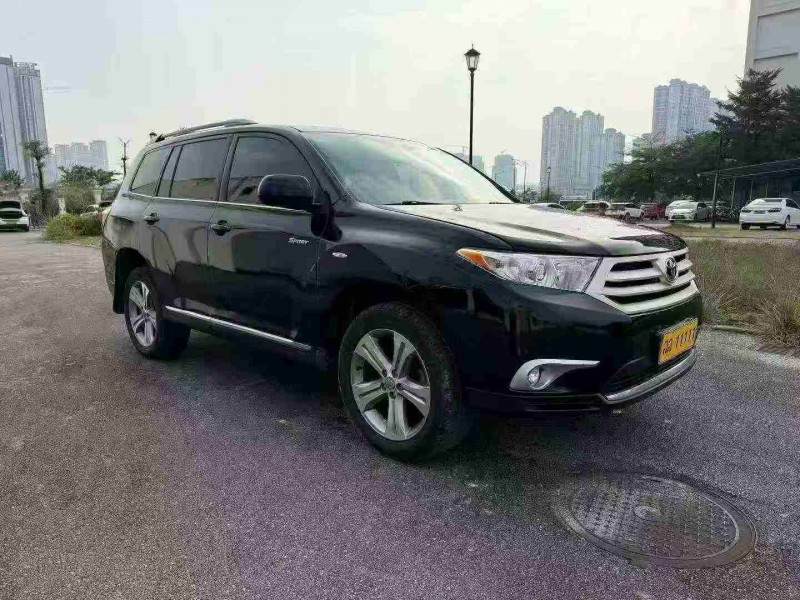 南宁14年丰田汉兰达2