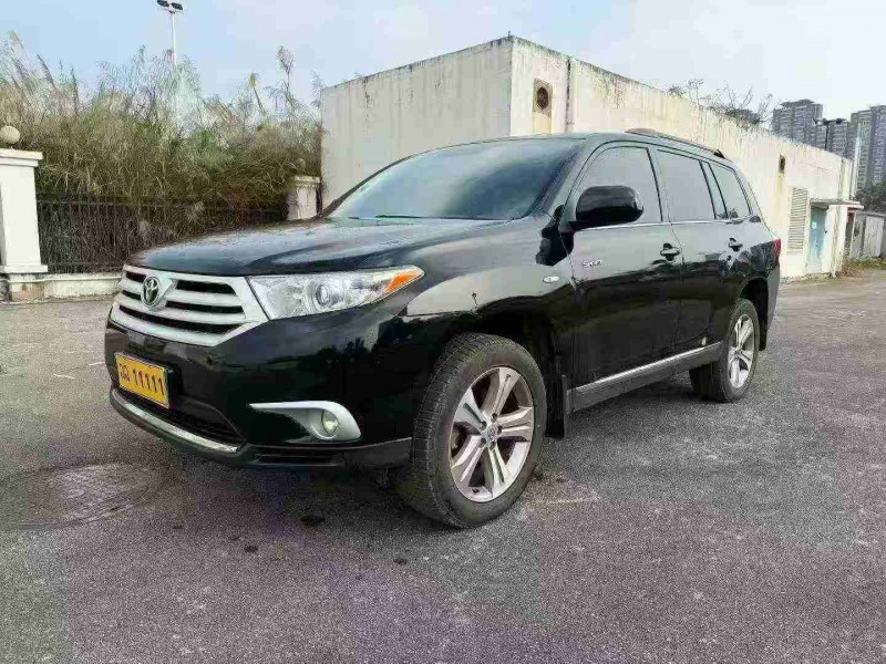 南宁14年丰田汉兰达3