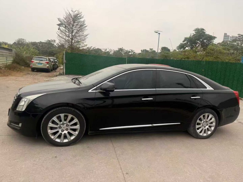 中山15年凯迪拉克XTS4