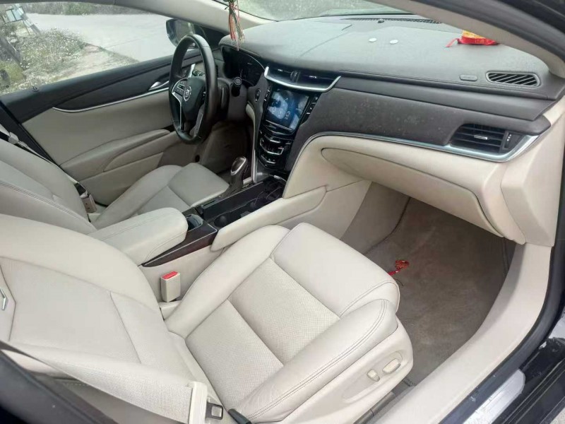 中山15年凯迪拉克XTS5