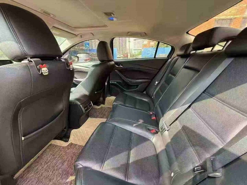 南宁18年马自达阿特兹6