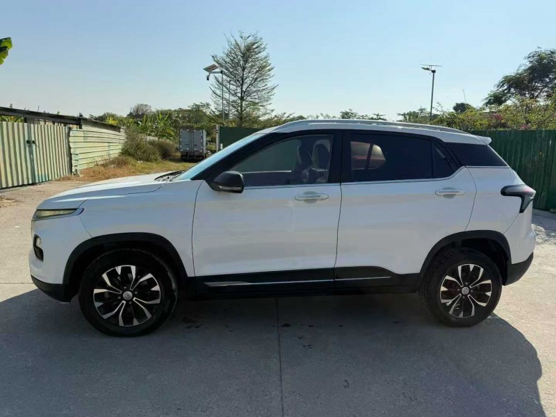 中山19年宝骏5105