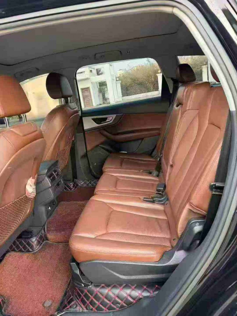 南宁19年奥迪Q76