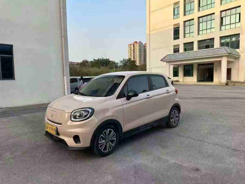 南宁21年零跑汽车T033