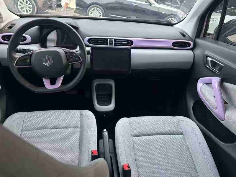 南宁21年零跑汽车T035