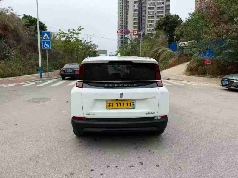 南宁23年奔腾nat9