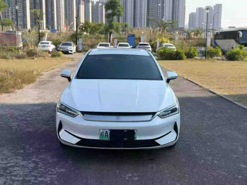 南宁24年比亚迪秦1