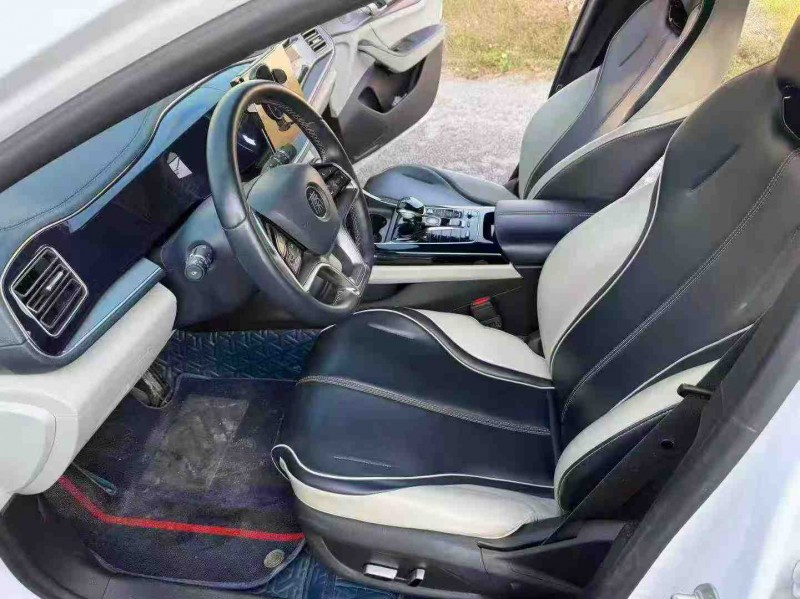 南宁24年比亚迪秦4