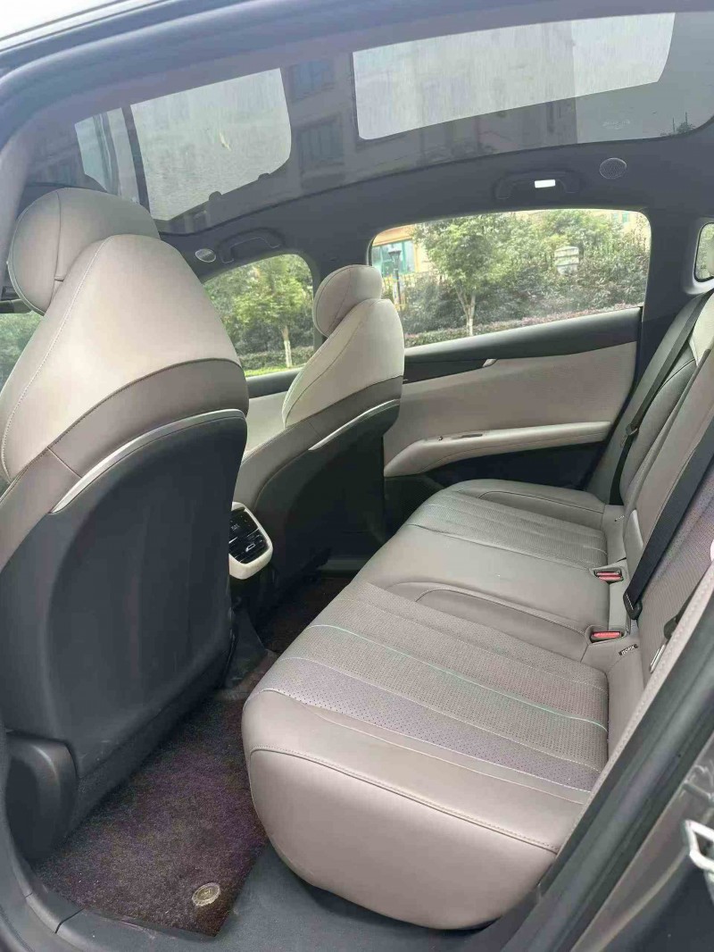 遂宁25年长安汽车深蓝6