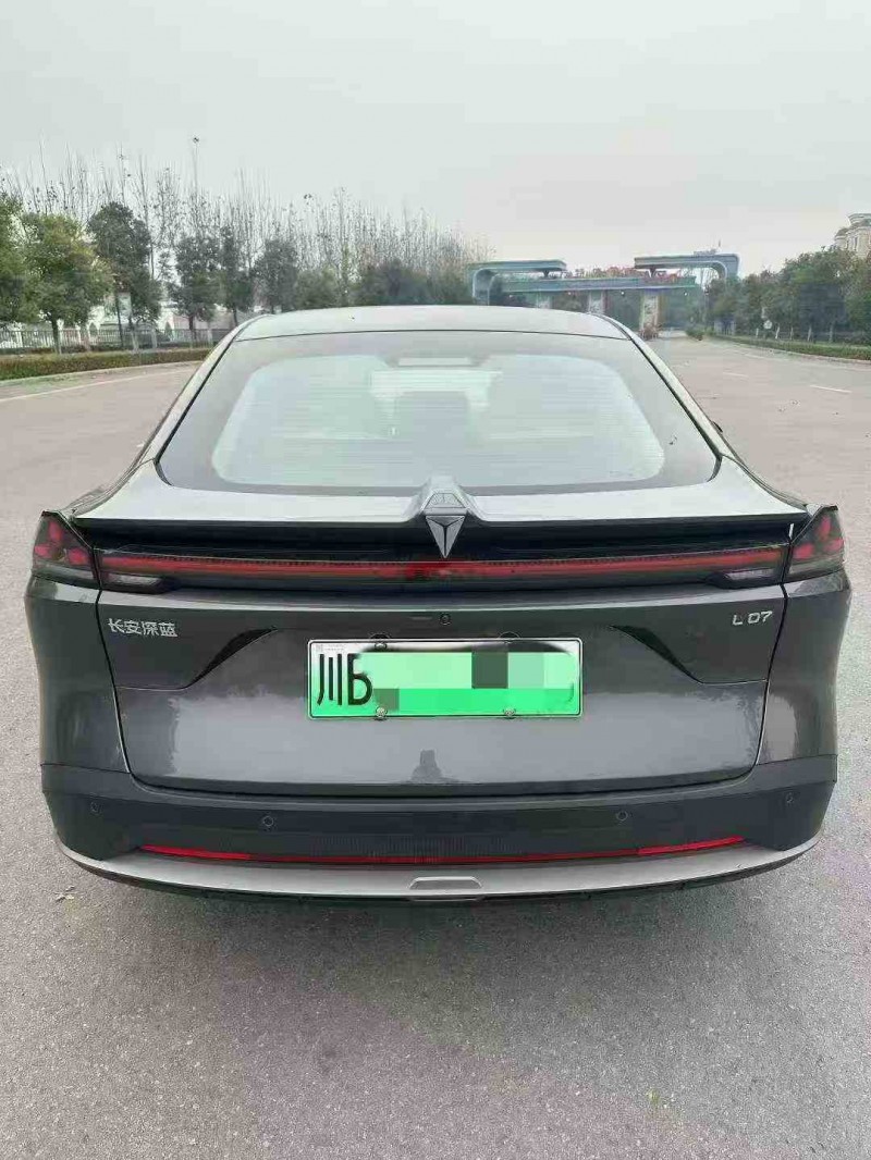 遂宁25年长安汽车深蓝9