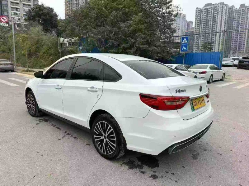 南宁22年东风风行8