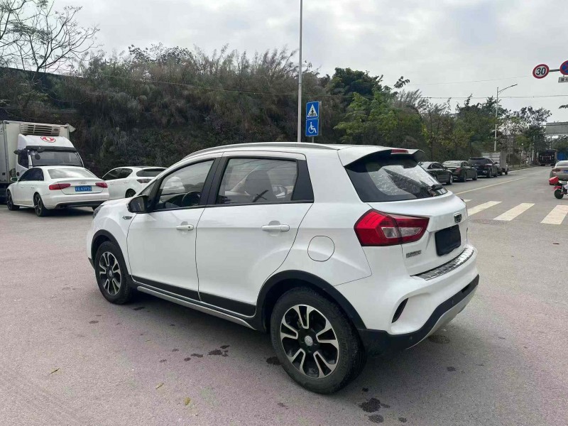 南宁19年吉利远景7