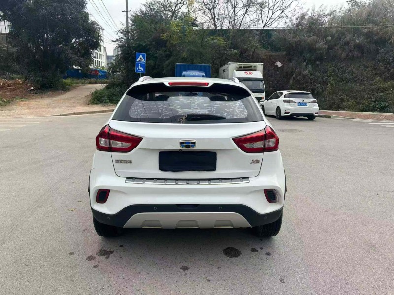 南宁19年吉利远景9