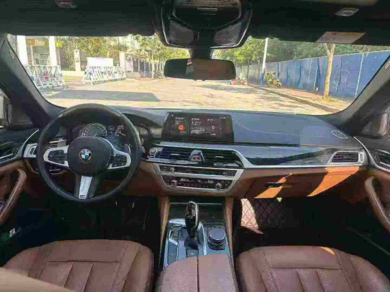 南宁17年宝马5系5